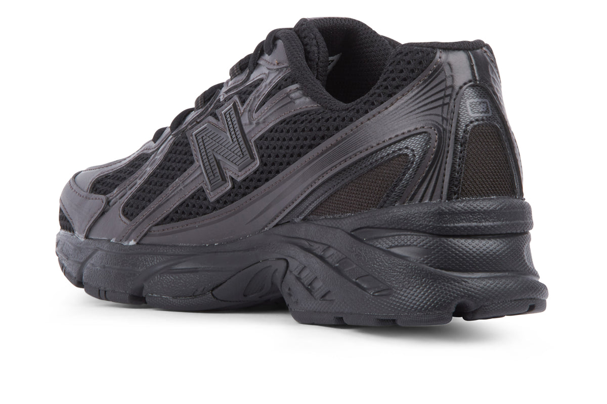 New Balance U740BO2 - Black/Black Cement